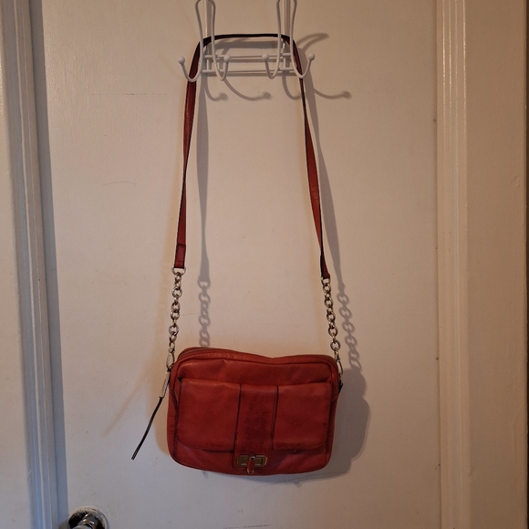 B. Makowsky red silver chain strap crossbody purse - Picture 1 of 8